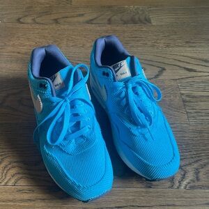 Nike Air Max 1 Corduroy Sneakers - Size 9 - Baltic Blue